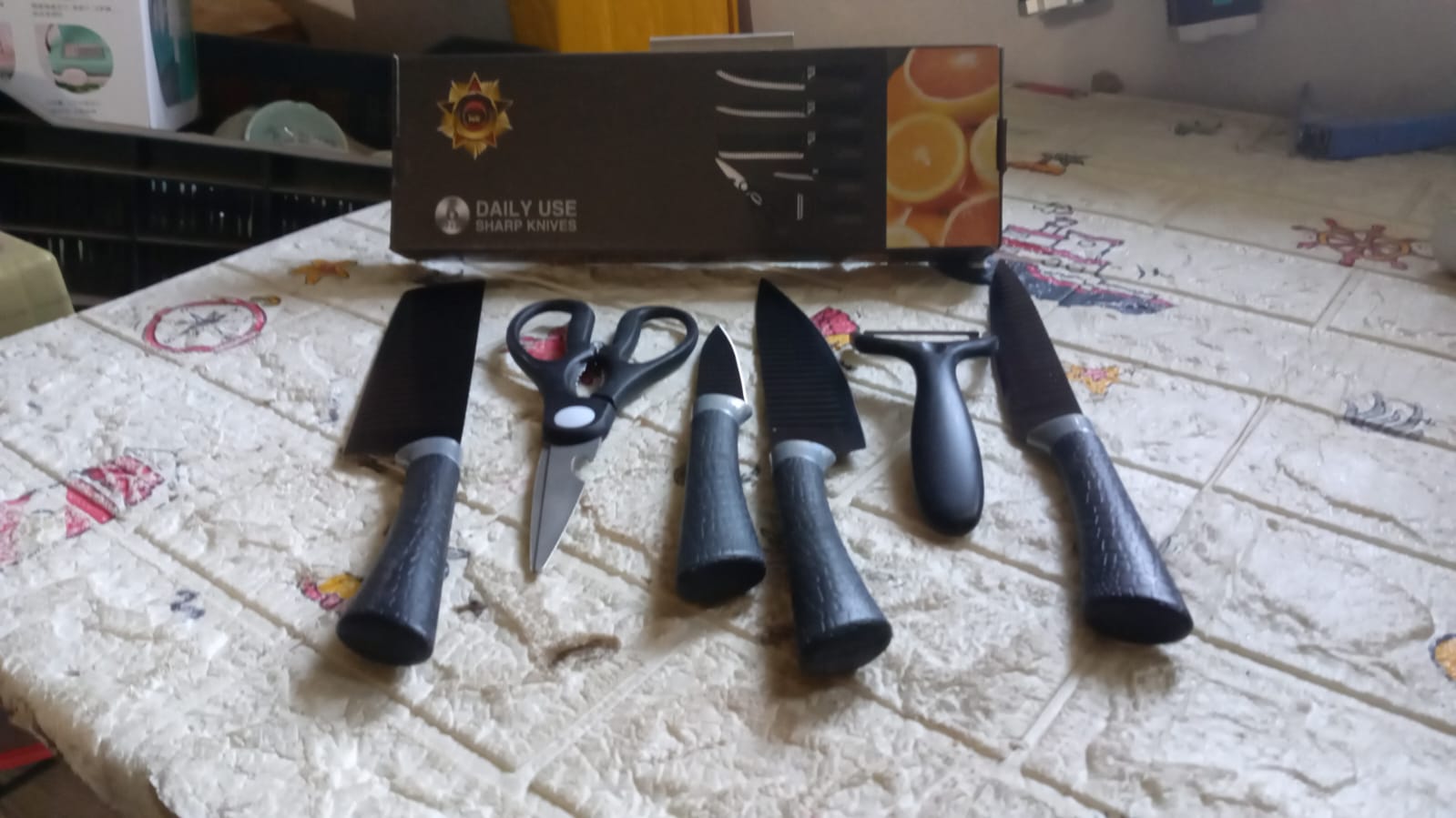 6 Pieces Professional Kitchen Knife Set Meat Knife Chefs Knife With Non-slip Handle For Home Kitchen And Restaurant With Chef Peeler And Scissor (Stainless Steel 6 Pcs Set)